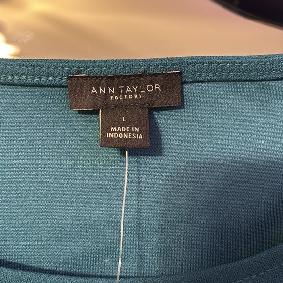 Ann Taylor Long Sleeve Ruffle Floral Top - Picture 3 of 4